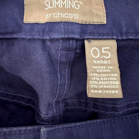 Chico’s jeans size 0.5 - purplish blue color Slimming line of jeans - Picture 2 of 4
